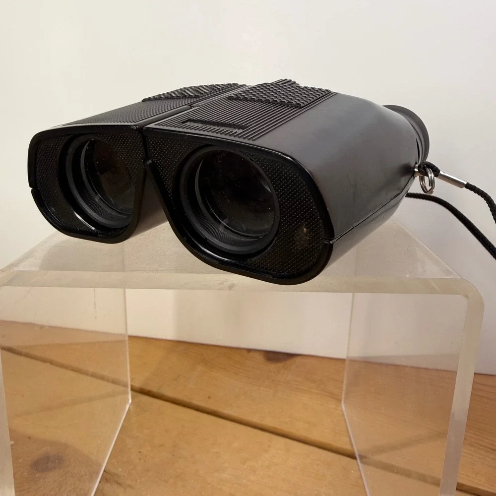 Vintage Black Nikon 7 x 20 7.1 Binoculars With Zippered Case 049361